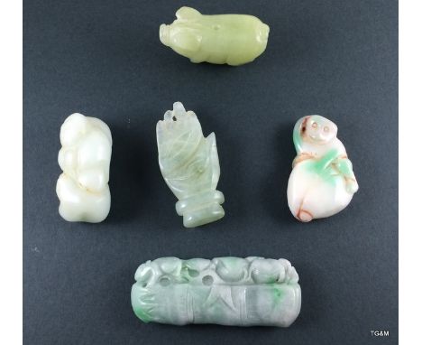 5 x carved Jade items a pig, hand and rat totem