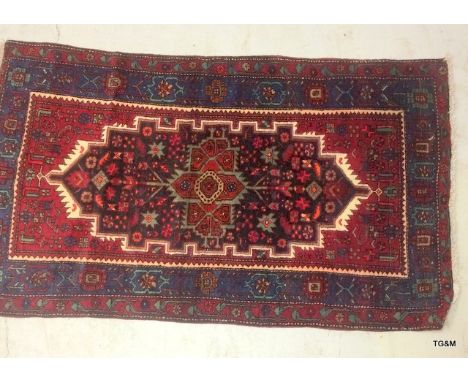 An Iranian Carpet Red/White/Green/Blue 200 x 119 cm