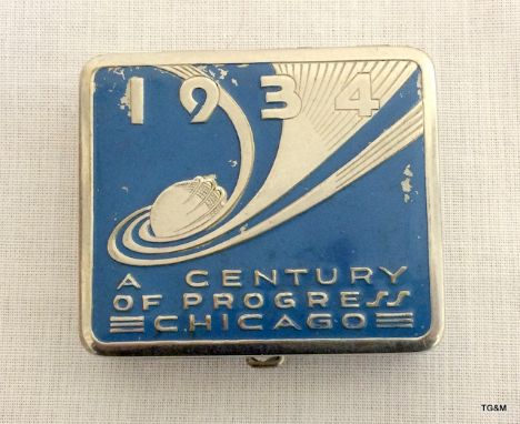 A Ladies Compact From 1934 world Trade Fair in Chicago 