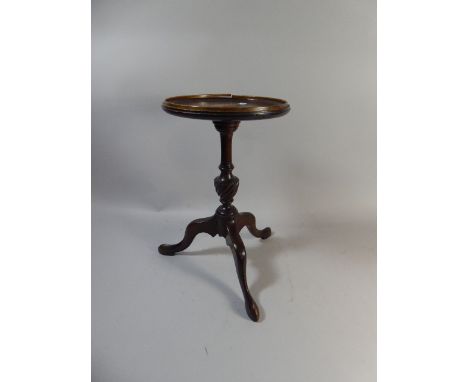 An Early 20th Century Inlaid Mahogany Small Wine Table on Tripod base, 40cm High 