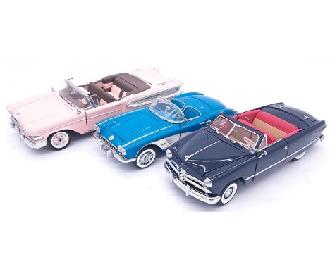 Franklin Mint, a boxed/part boxed (Polystyrene only) Convertible group of 1:24 scale Classic cars to include 1960 Chevrolet&n