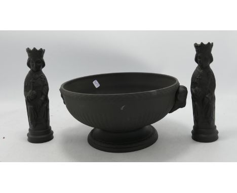 Wedgwood Black Basalt Arnold Machin Chess Pieces &amp; similar small footed bowl(3) 