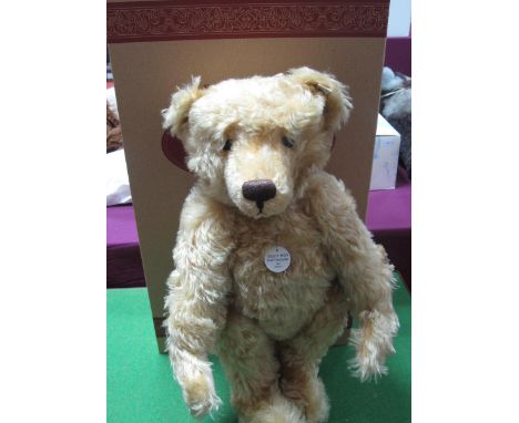 A Modern Steiff Jointed Teddy Bear #404320, Teddy Boy 1905 Replica, hellblond, 50cm, 40cm high, tags attached, certified No. 