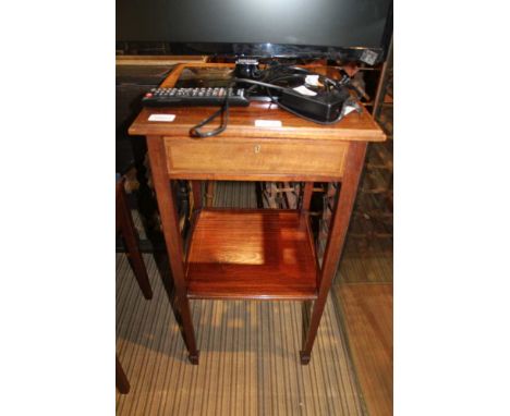 AN EARLY 20TH CENTURY INLAID MAHOGANY SQUARE FORMED LAMP TYPE TABLE, fitted with a single drawer, and solid undertier 