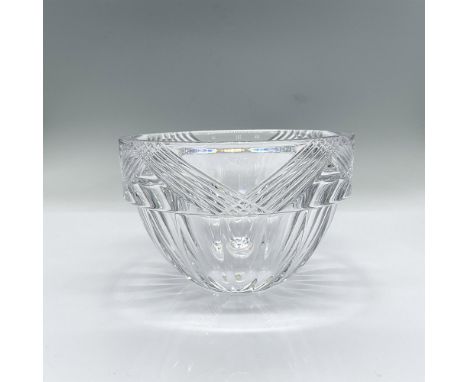 Elegant clear crystal bowl in an etched striped angled design meeting in a crisscross. Orrefors etched mark. Dimensions: 4"H 
