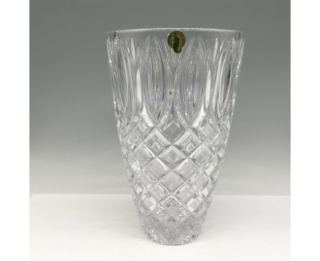 Lovely crystal design of teardrop and crosshatch cuts. Waterford mark. This item has its original box: 7.5"L x 7.5"W x 11.25"