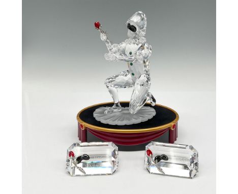 Harlequin is the final piece of the Masquerade trilogy. Created in clear, frosted and black crystal, and holds a red crystal 
