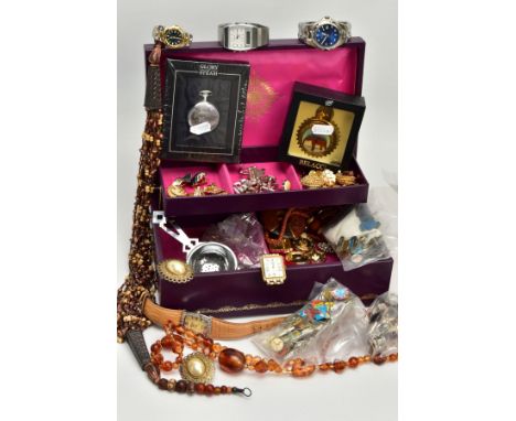 A JEWELLERY BOX OF ASSORTED COSTUME JEWELLERY, to include a selection of clip on earrings, brooches, beaded necklaces, cuffli