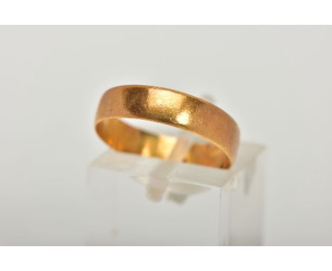 A 22CT GOLD BAND RING, wide plain polished band, hallmarked 22ct Birmingham, ring size leading edge P, approximate gross weig