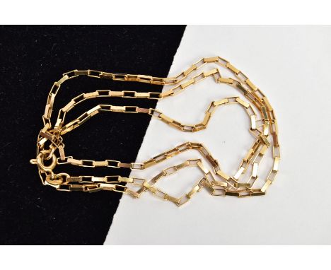 A 9CT GOLD BOX LINK CHAIN, elongated box links, fitted with a spring clasp, hallmarked 9ct Sheffield, length 560mm, approxima