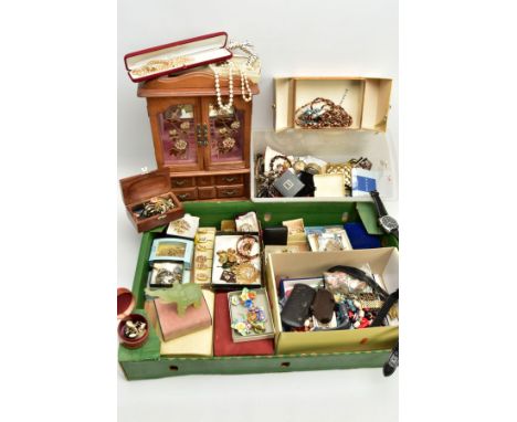 A BOX OF ASSORTED COSTUME JEWELLERY AND OTHER ITEMS, to include various small jewellery boxes and other small boxes with cont