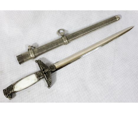 German WWII style political leader's dagger and scabbard, blade L: 25 cm, total L: 38 cm. P&amp;P Group 2 (£18+VAT for the fi
