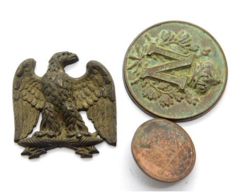 French Napoleonic War type Imperial Guard button, collar eagle and broken pouch badge. P&amp;P Group 1 (£14+VAT for the first