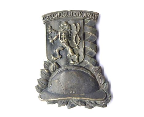 Czech WWII type Czech Army in England lapel badge. P&amp;P Group 1 (£14+VAT for the first lot and £1+VAT for subsequent lots)