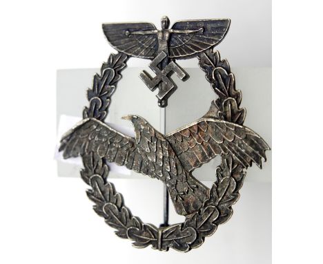 German WWII type NSFK pilot's badge. P&amp;P Group 1 (£14+VAT for the first lot and £1+VAT for subsequent lots) 