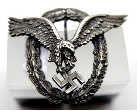 German WWII type Luftwaffe pilot's badge. P&amp;P Group 1 (£14+VAT for the first lot and £1+VAT for subsequent lots) 