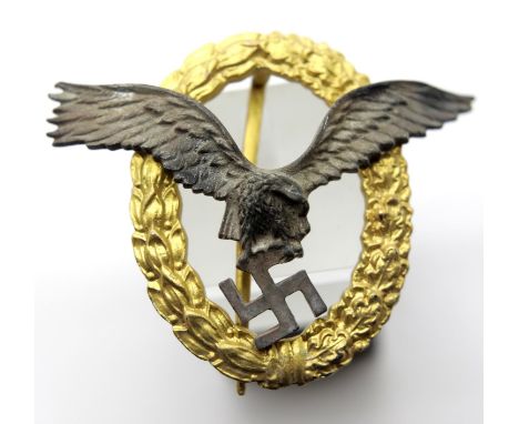German WWII type Pilot's badge. P&amp;P Group 1 (£14+VAT for the first lot and £1+VAT for subsequent lots) 