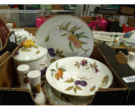 A quantity of Royal Worcester  china including two flan dishes, biscuit barrel, dinner plate, bowl and condiment set, Evesham
