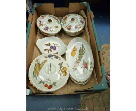 A quantity of Royal Worcester, Evesham pattern including two medium sized bowls and lids, three oval shaped gratin dishes, tw