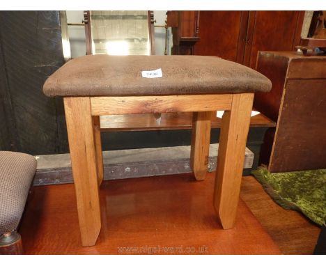 A contemporary light Oak framed rectangular Stool, 17 3/4'' x 13 1/2'' x 17'' high
