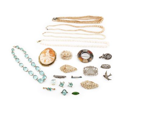 A collection of jewellery, to include a 19th century oval shell cameo brooch, carved with a classical female holding laurel, 