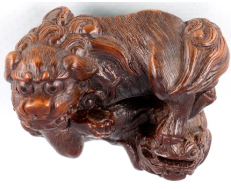 Japan 19. Jahrhundert Netsuke Katabori zwei spielende Shishi Meiji-Period, japanese wooden netsuke figure,Buchsbaum, Japan Me