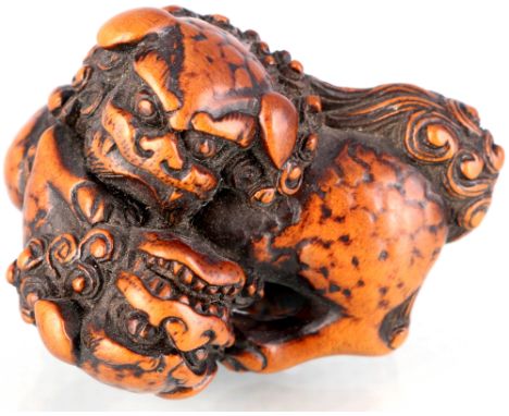 Japan 19. Jahrhundert Netsuke Katabori zwei spielende Shishi, japanese wooden netsuke figure,Buchsbaum, Japan 19. Jahrhundert