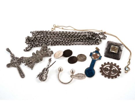 A selection of silver and other jewellery, including: a marcasite set silver violin pattern brooch; a silver filigree crucifi