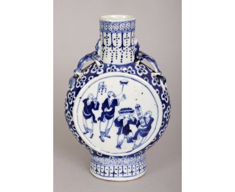 A 19TH CENTURY CHINESE BLUE & WHITE PORCELAIN MOON FLASK, each side painted with a panel of street performers, 5.4in wide at 