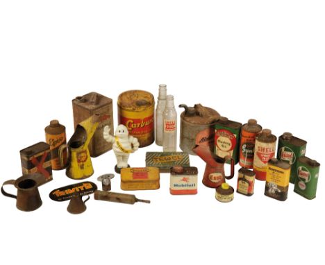 COLLECTION VARIOUS VINTAGE MOTOR OIL BOTTLES, tins and canisters, by Shell, Dunlop, Mobil, Liberty etc. (a lot)