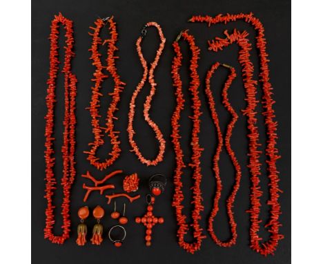 A collection of coral jewellery, comprising: a collection of six natural coral necklaces of varying lengths (one unstrung); a