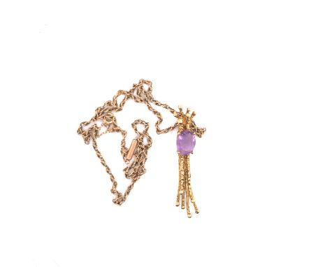 A VINTAGE AMETHYST AND 9ct YELLOW GOLD HALLMARKED MID CENTURY BRUTALIST STYLE PENDANT, DATED 1979, BIRMINGHAM FOR G&amp;S, SU