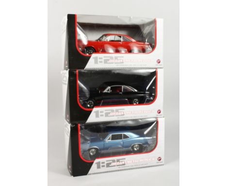 FIRST GEAR SET OF THREE 1.25 SCALE AMERICAN MUSCLE CARS, two Ford Fairlane and Pontiac GTO. RRP: £40 each.