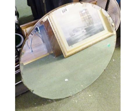 CIRCUALR VINTAGE MIRROR. Large circular vintage mirror with pie crust bevelled edge  D ~ 60cm 
