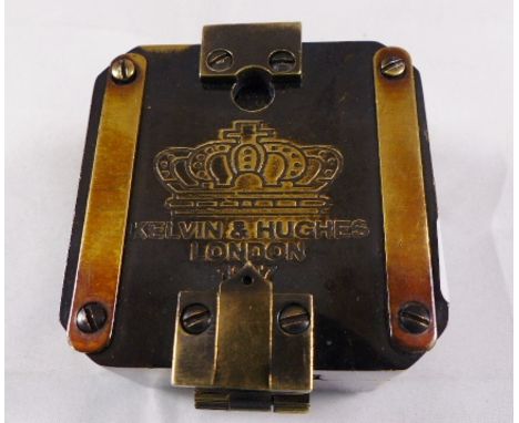 COMPASS. Brass compass