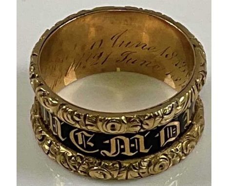 An 18ct yellow gold mourning ring, with band of black enamel inscribed 'In Memory Of', the interior engraved 'Mary Crowe 1813