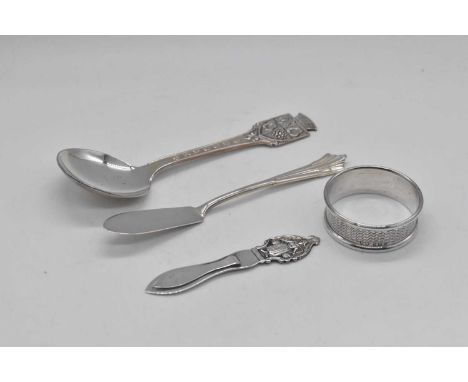 GEORGE MAUDSLEY JACKSON; a Victorian hallmarked silver Onslow patterned butter knife, London 1893, a hallmarked silver napkin