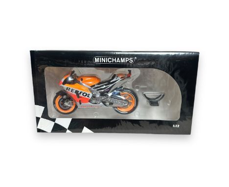 Minichamps 1/12th scale Honda RC213V 2013 M Marquez No. 122 131193, generally excellent in excellent window box including inn