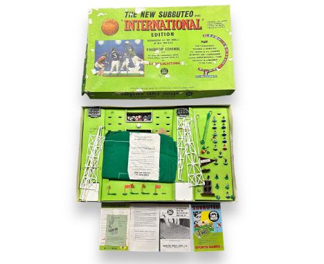 Subbuteo International Edition table soccer, generally excellent to good plus in good box (good fair lid), with teams, Floodl