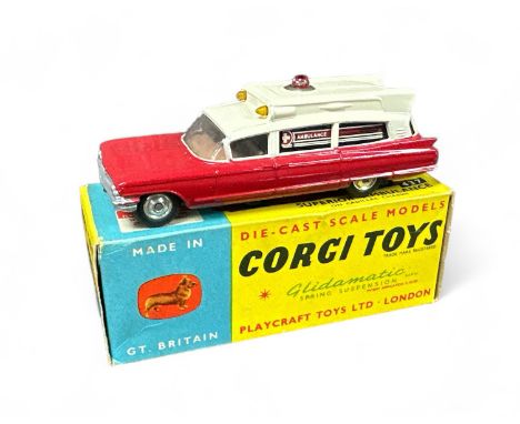 Corgi Superior Ambulance Cadillac chassis No. 437, with battery operated beacon, folded instructions leaflet, generally excel
