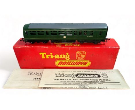 Hornby Triang BR green M79628 Diesel Railcar No. R157, generally excellent in excellent to good plus box, with instructions a