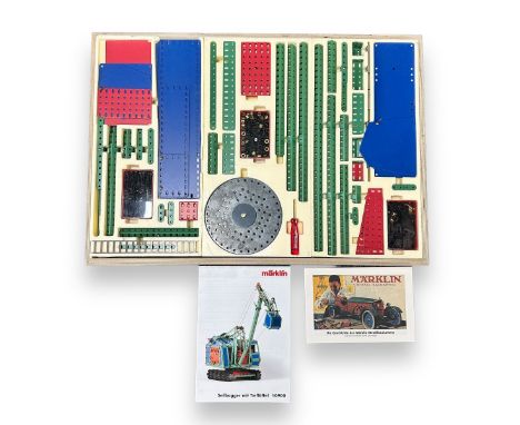 Marklin Metal Power Shovel No. 10900, limited edition construction set made by Metallus (Germany) 2004, over 4700 parts inclu