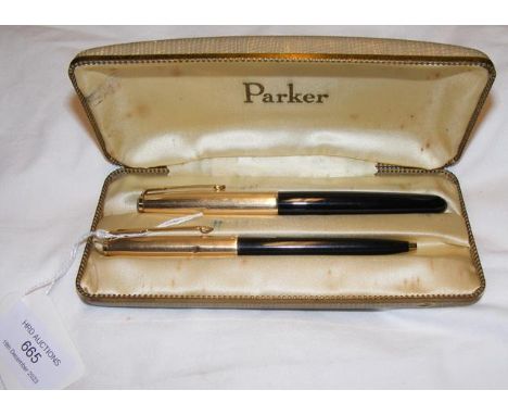 A Parker 51 pen set in original case