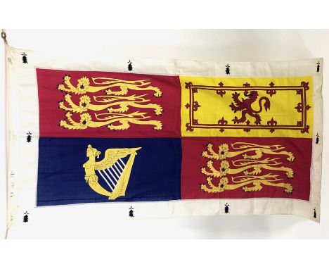 British Royal Standard Flag of Other Members of the Royal Family. A rare similar original official made flag of cotton buntin