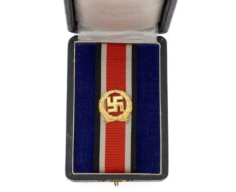 German Third Reich WW2 Heer, Honour Roll Clasp of the Army. Fine rare die-stamped burnished gold plated example. Swastika, wi