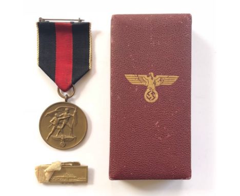 German Third Reich cased Medal for the Entry into Czechoslovakia.  A good bronzed medal commemorating the Annexation of the S