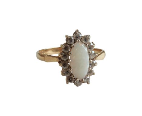 9 CARAT GOLD OPAL RING 