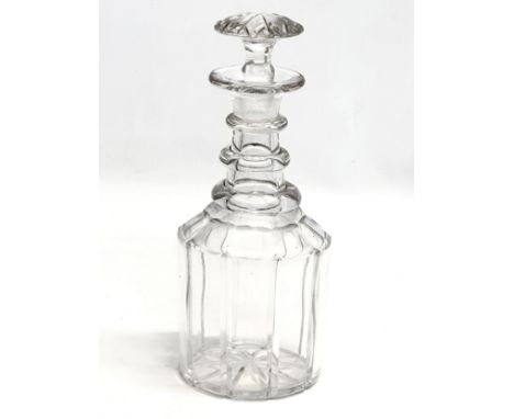 A William IV 19th Century 3 ring decanter. Circa 1830. 27.5cm