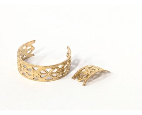 An 18ct gold ring. Damaged. 1.48g.