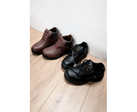 A PAIR OF SIZE FIVE DUNLOP SAFETY BOOTS AND ONE MORE PAIR OF SIZE FIVE BOOTS
